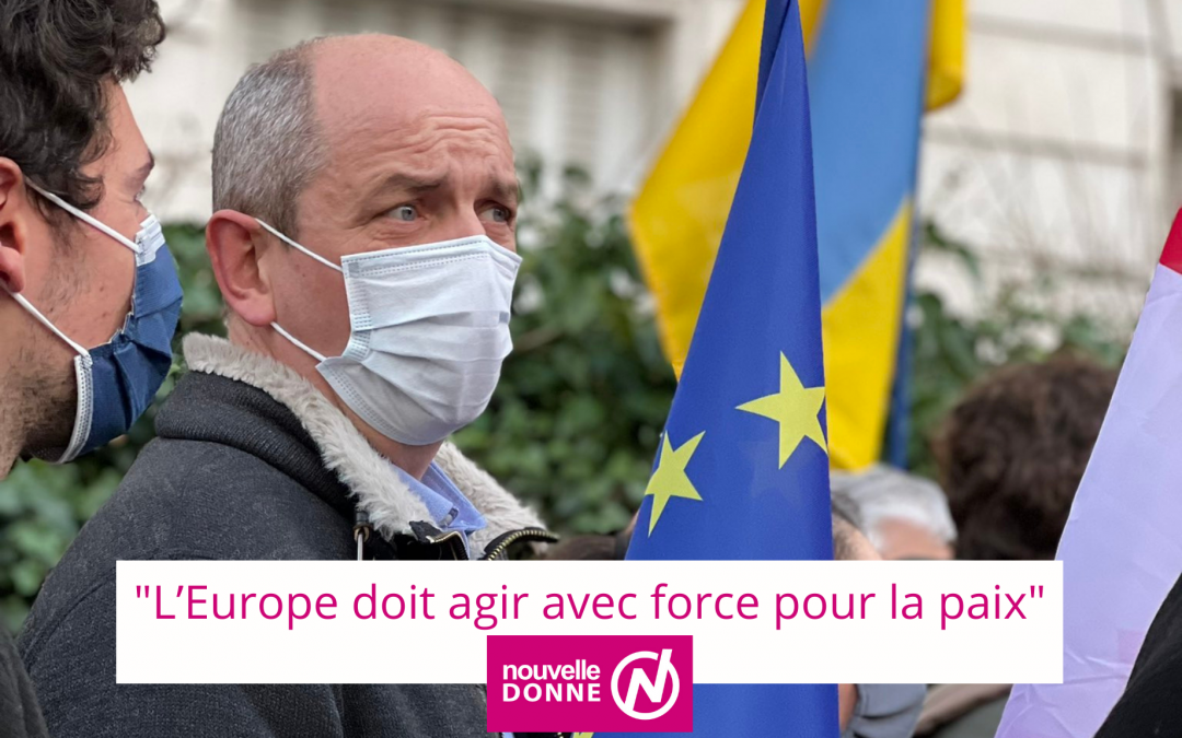 Un rassemblement en solidarité avec le peuple ukrainien